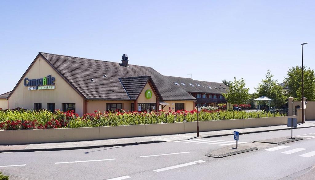 Kyriad Direct Roanne Hotel&Restaurant Exterior foto